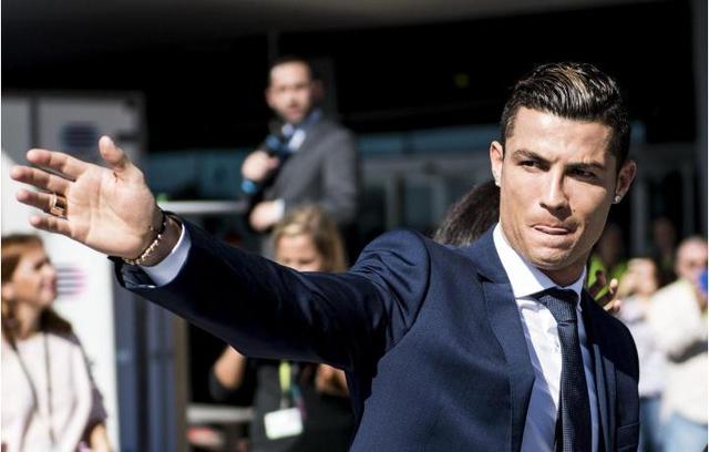 瓜迪奥拉：多库因腿部受伤无缘出战；水晶宫客场很难打（瓜迪奥拉：多库腿伤缺阵，客战水晶宫不易）