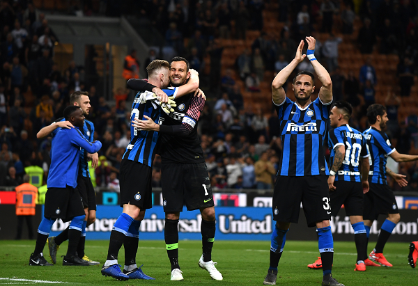 媒体人：国安来了一个德国的体育总监（媒体称国安迎来一位德国籍体育总监）