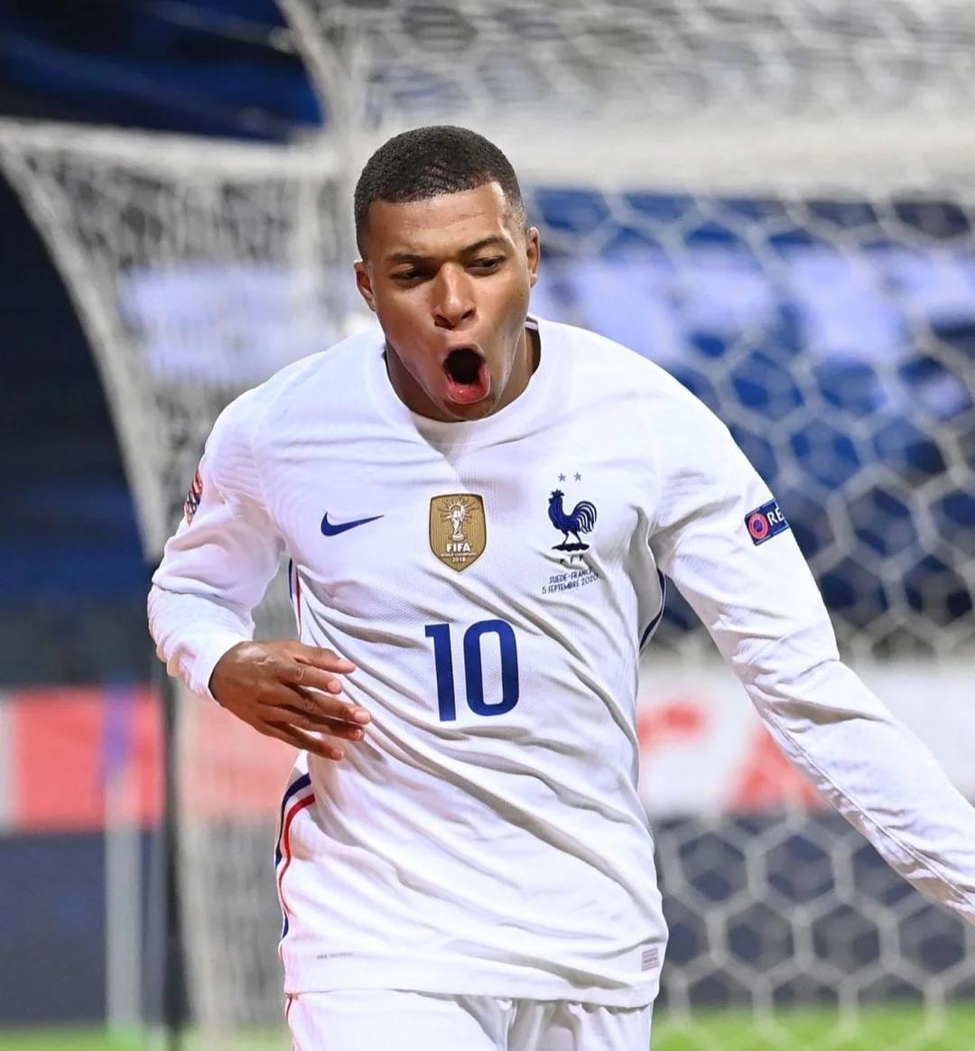 R.I.P.，曾发掘梅西为阿根廷效力的奥马尔逝世，享年73岁（曾促成梅西为阿根廷出战的奥马尔离世，享年73岁）