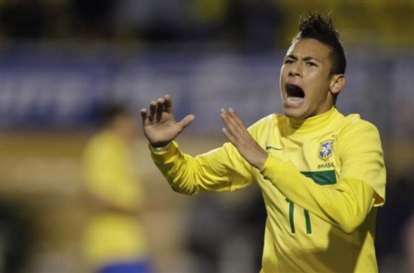 马赛3-2逆转圣吉罗斯联合，格林伍德、哈利利双响，派尚建功（马赛3-2逆转圣吉罗斯联合：格林伍德、哈利利梅开二度，派尚破门）