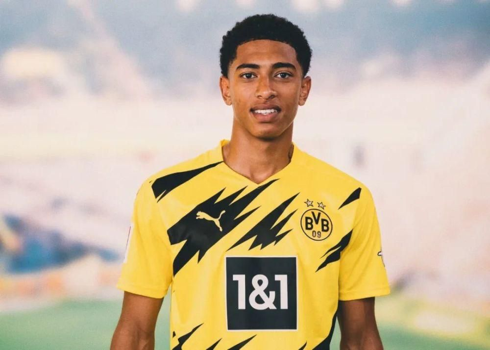 特里：穆帅赢球后会让我们在基地陪孩子，我的孩子们很喜欢他（特里：穆里尼奥每逢取胜都会让球员在基地陪孩子，我的孩子们很喜欢他）