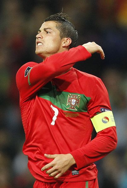 世界杯诞生3个死亡之组！同组4队实力相近：荷兰vs日本，争夺头名（世界杯三大死亡之组出炉：四队难分伯仲，荷兰对日本争夺小组头名）