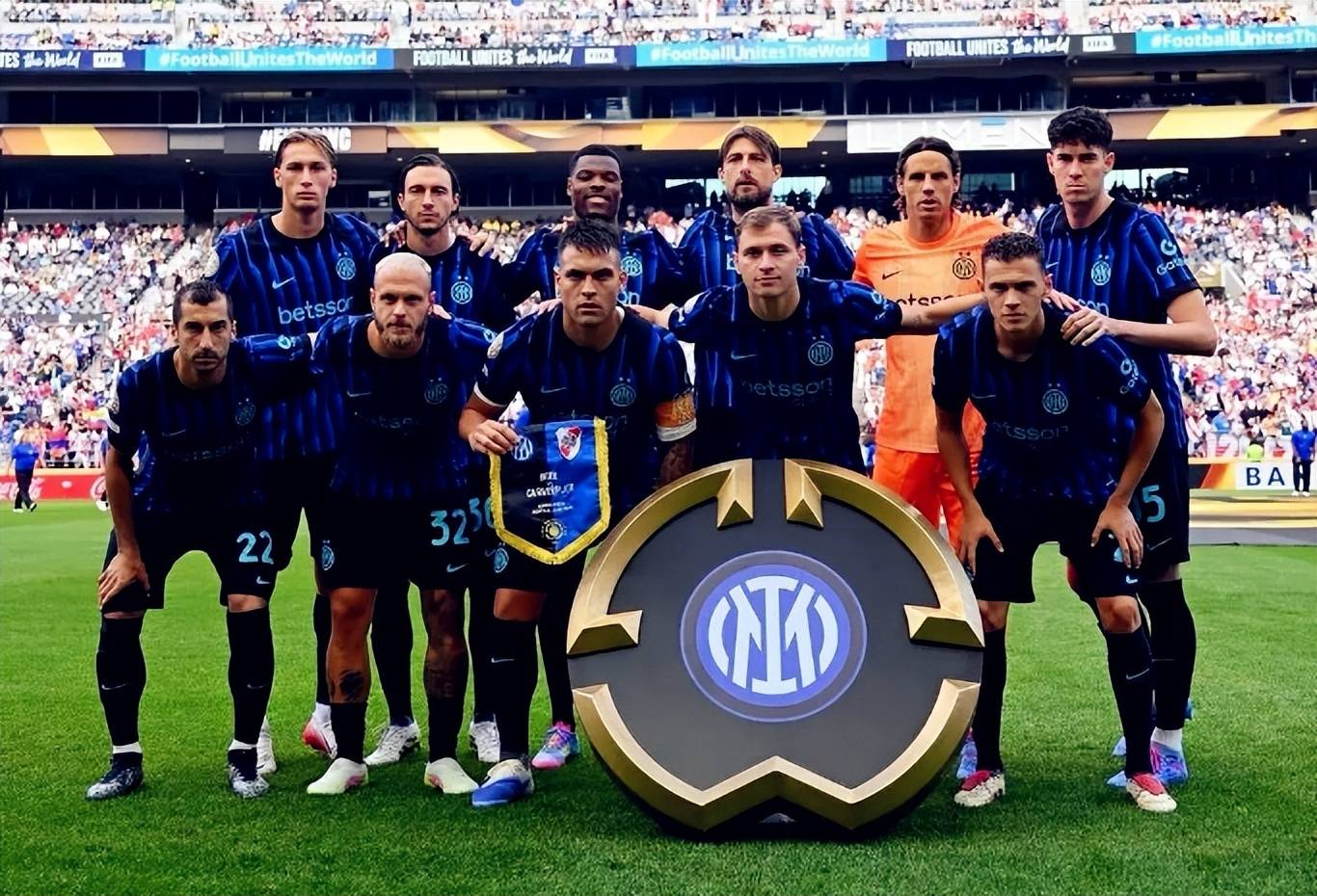 伦纳德：对面缺少主力我们还是没赢，领先的比赛应该拿下（伦纳德：对手缺主力仍没赢球，手握领先就该收下比赛）