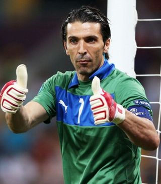 取得赛季欧冠首胜，尤文时隔419天再次在欧冠客场赢球（尤文时隔419天再取欧冠客场胜，收获本赛季欧冠首胜）