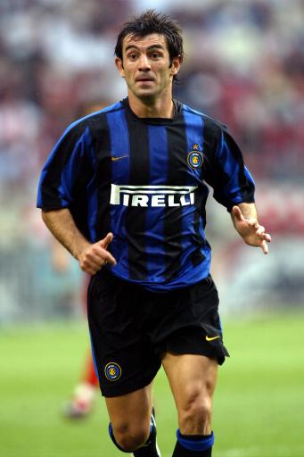 米体：将有一万名左右的那不勒斯球迷远征罗马，警方压力很大（米体：约万名那不勒斯球迷客赴罗马，警方面临巨大压力）