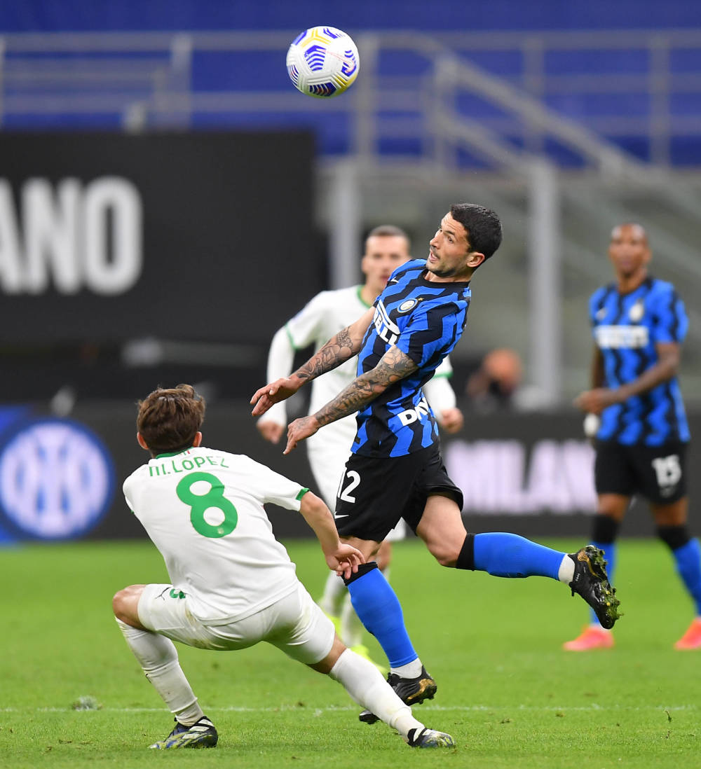 国足备战强度升级，全队深夜加练（国足备战强度加码，全员深夜加练）