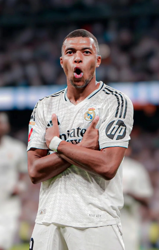 韩足晚报（2025.12.1）25K联赛颁奖冠军队成赢家（韩足晚报（2025.12.1）：25K联赛颁奖礼，冠军队成最大赢家）