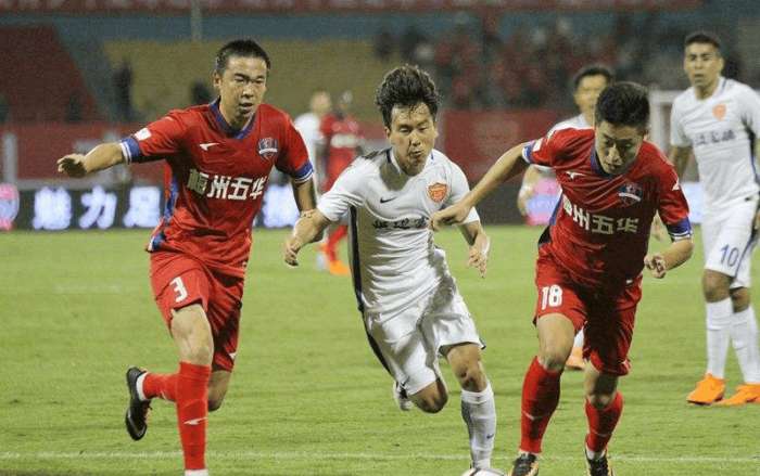 切尔西久攻不下憾平（切尔西久攻无果，遗憾战平）